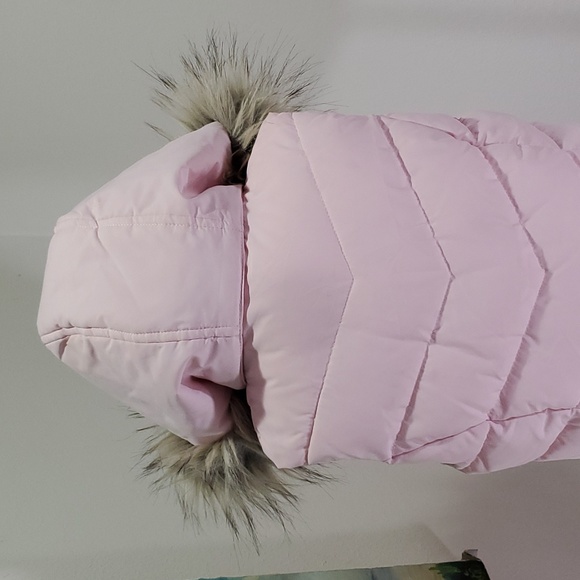 H&M pink Padded fur hood vest size 4-6y - Picture 6 of 16